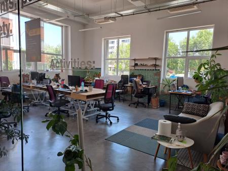 9 Nodmakerspace skupna pisarna